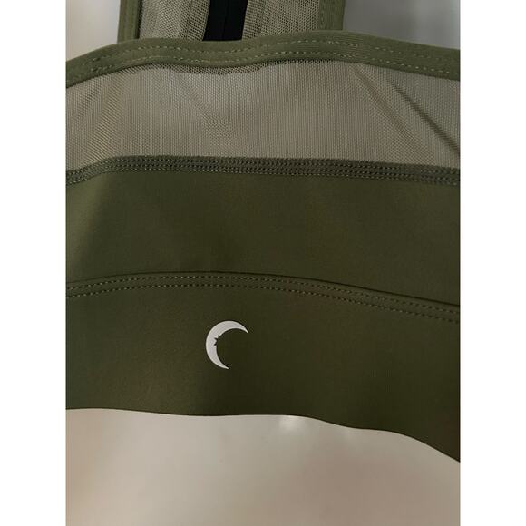 ZYIA Active Olive Green Women's Sports Bra Size Large 1/4 Zipper Racerback Mesh - Picture 8 of 9